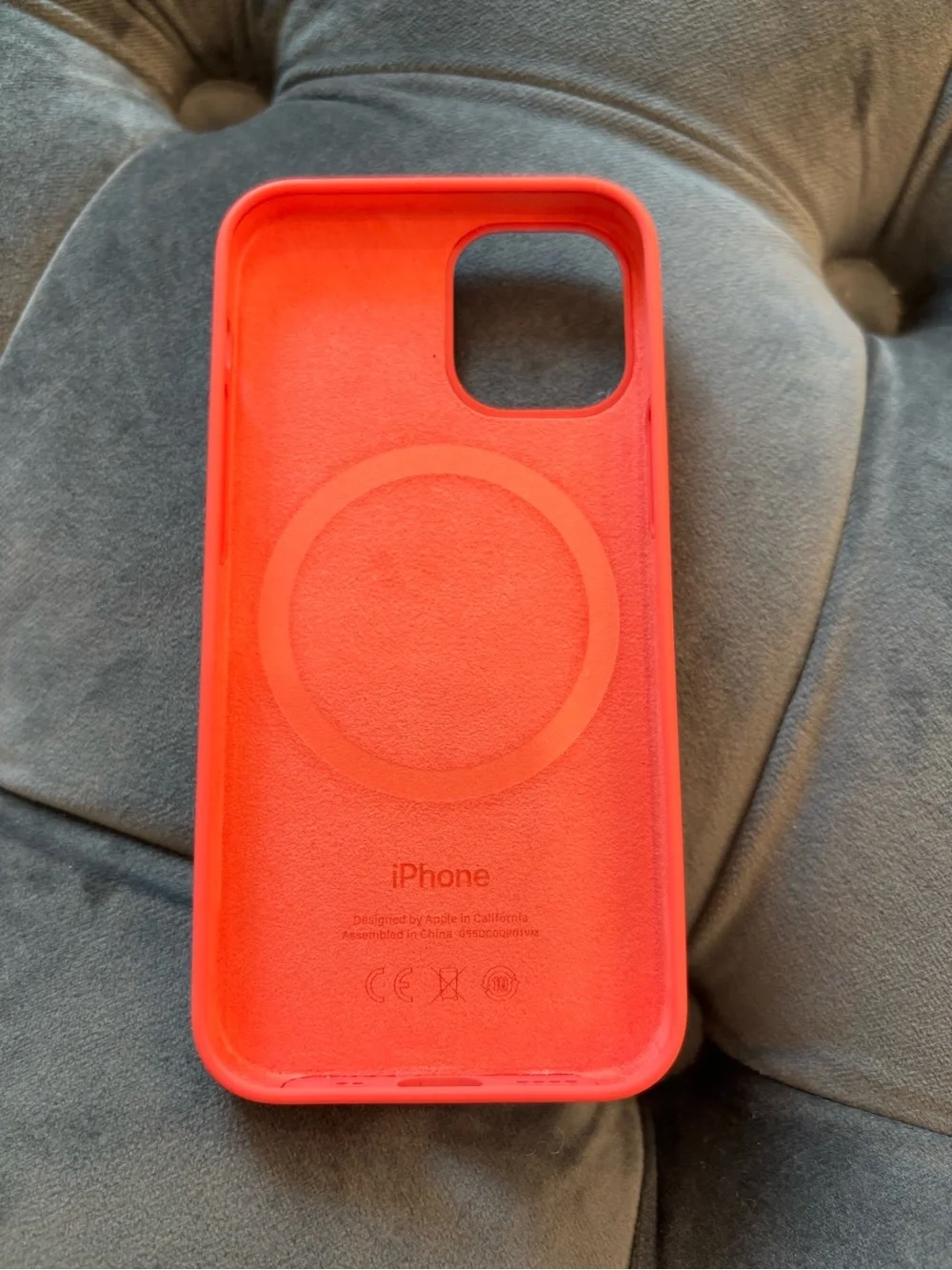 Apple Silicone iPhone Case with MagSafe - Pink Citrus iPhone 12 mini